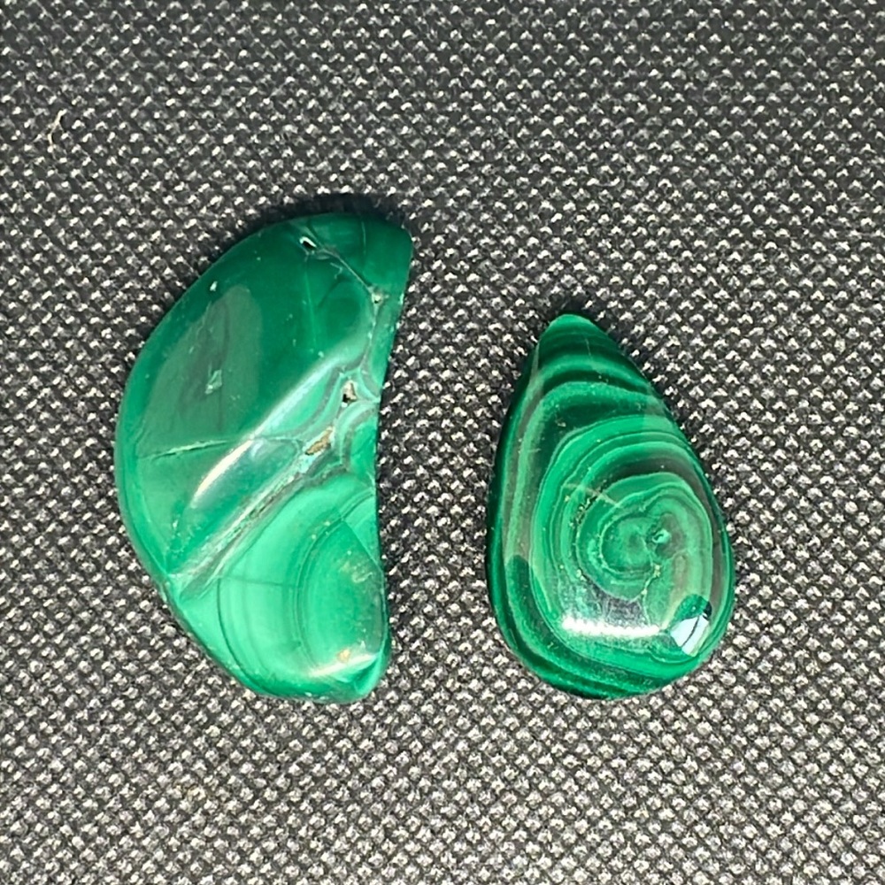 Malachite- 2 polished stones